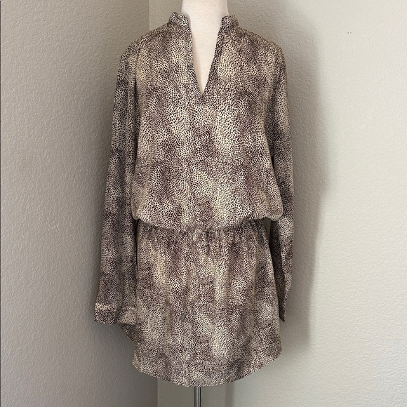Cals Dresses & Skirts - Cals Boutique Animal Print Long Sleeve Dress